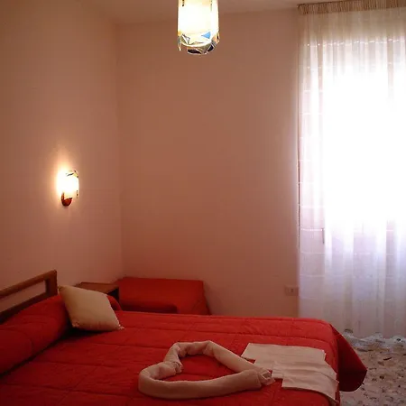 Πανσιόν Santa Lucia 3*