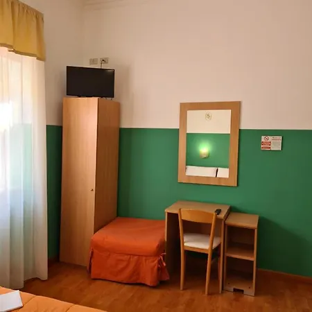 Πανσιόν Santa Lucia 3*