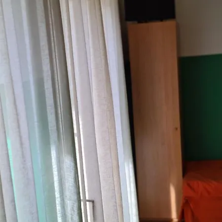 招待所 Santa Lucia 4*