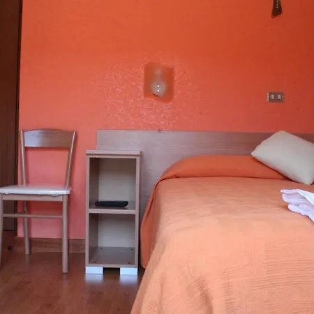 Πανσιόν Santa Lucia