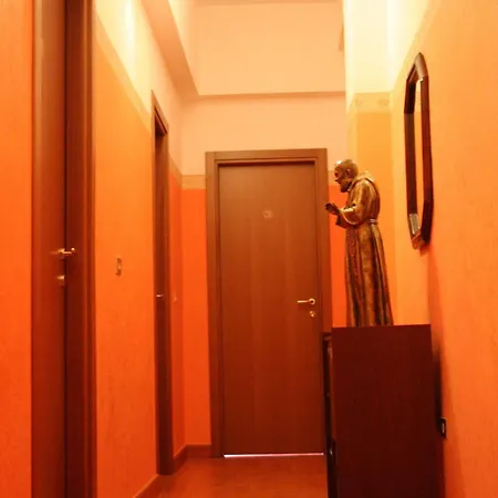 Affittacamere Santa Lucia 3*